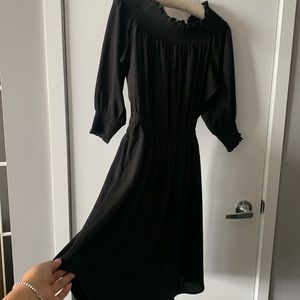 🇭🇰Off-shoulder black dress-XS